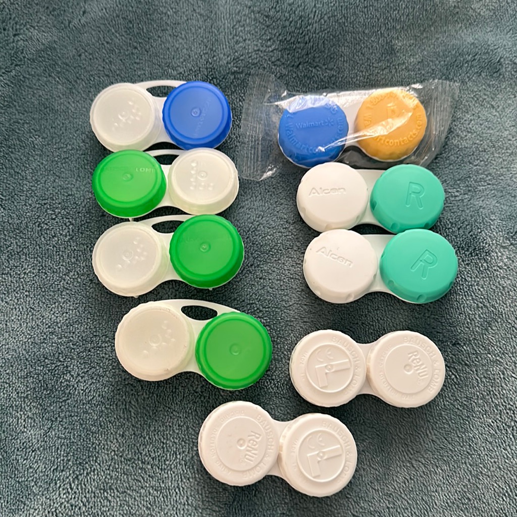 9 Contact Case Lenses